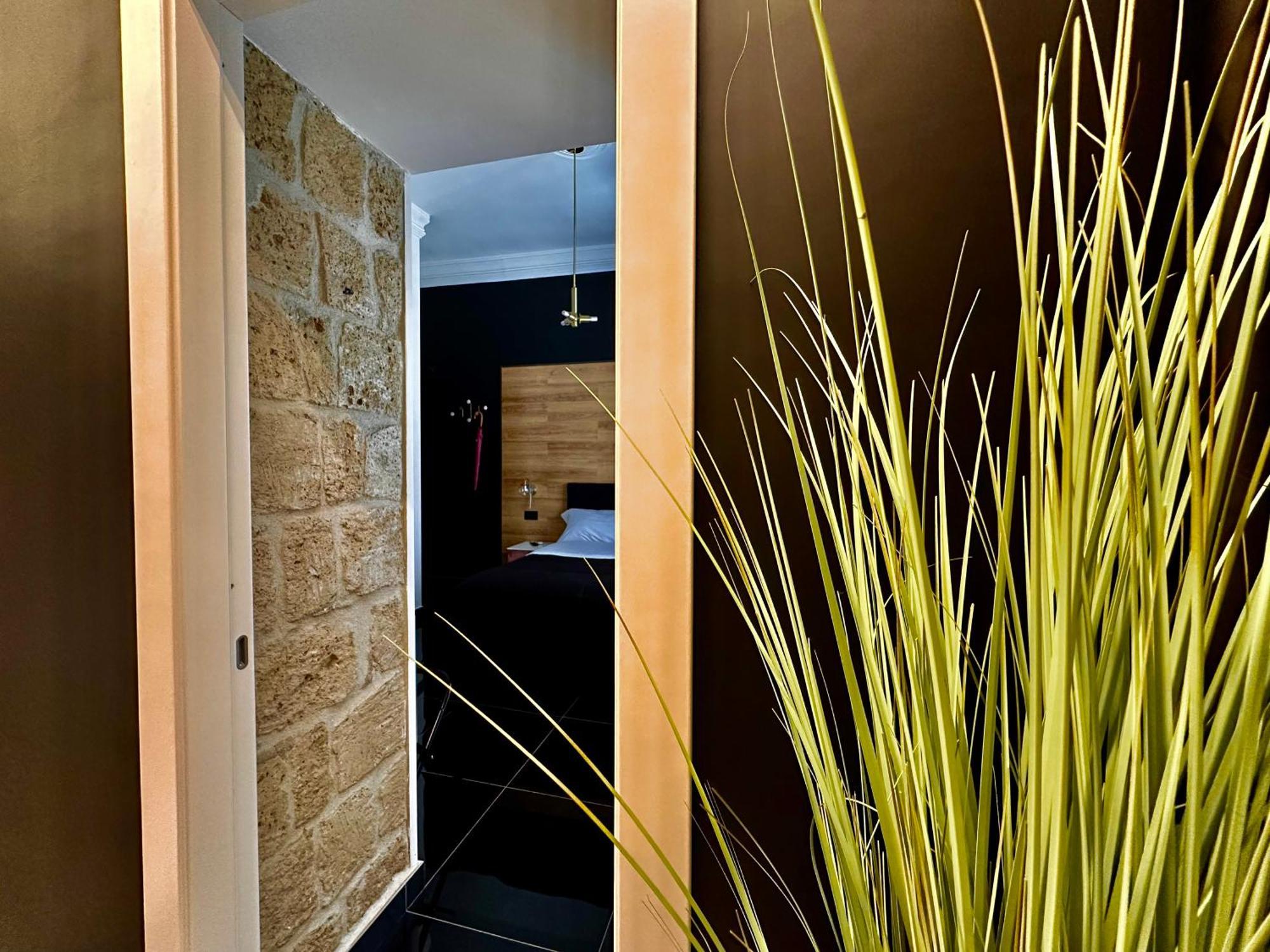 Elegance Rooms Spaccanapoli Bagian luar foto