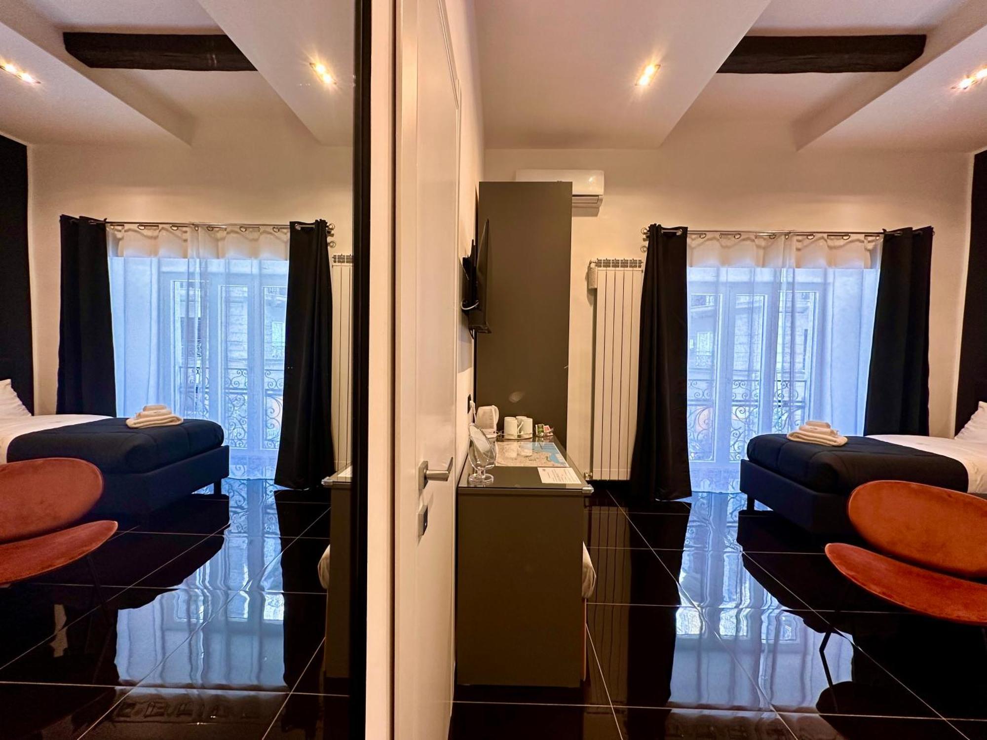 Elegance Rooms Spaccanapoli Bagian luar foto