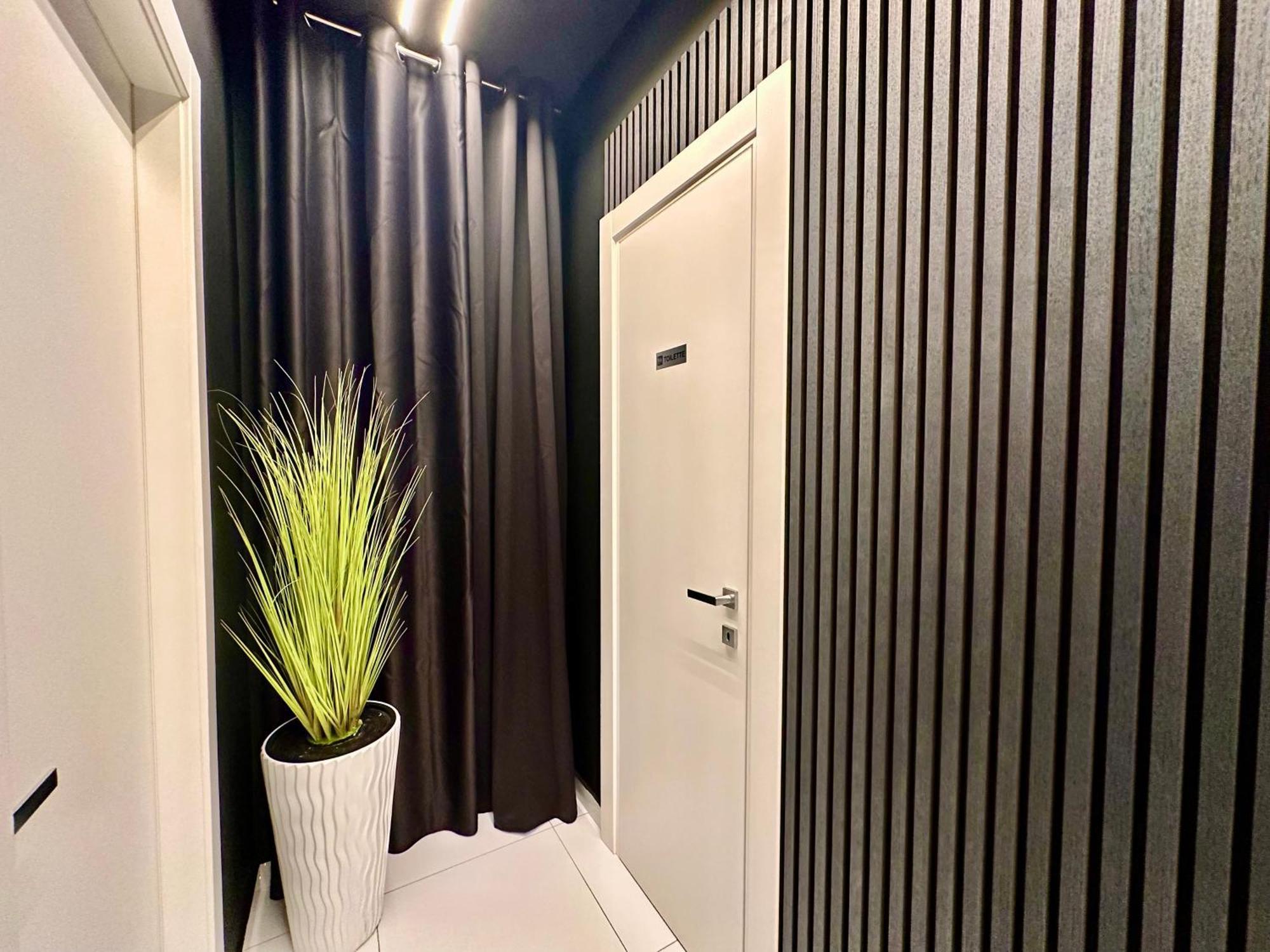 Elegance Rooms Spaccanapoli Bagian luar foto