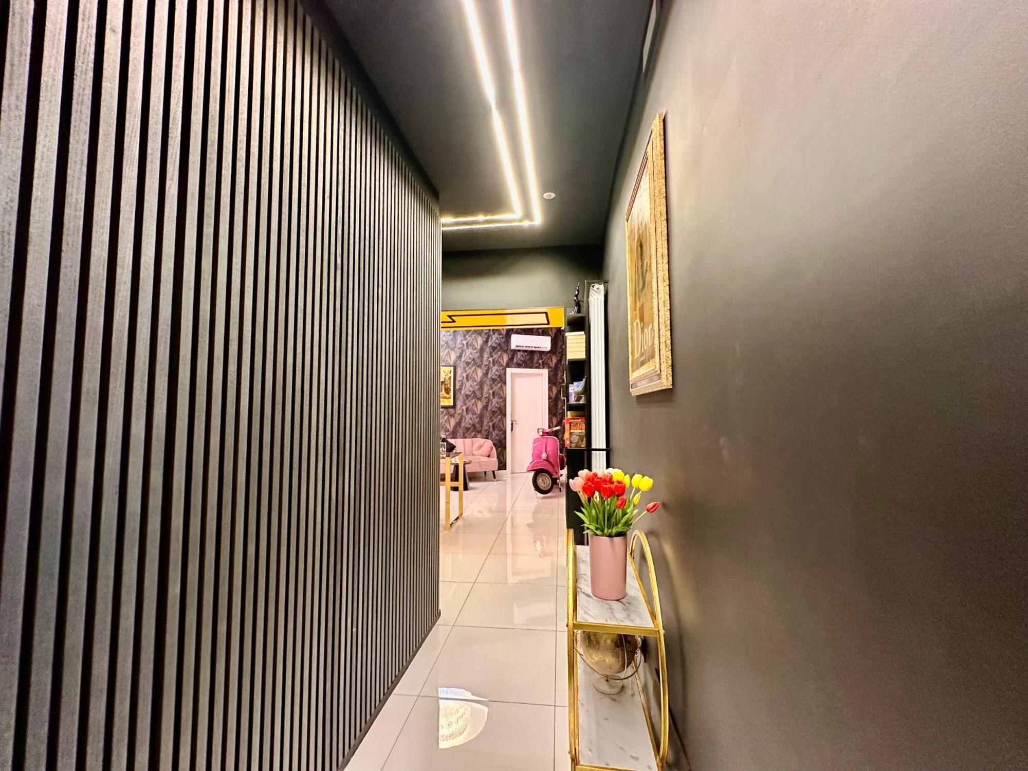 Elegance Rooms Spaccanapoli Bagian luar foto