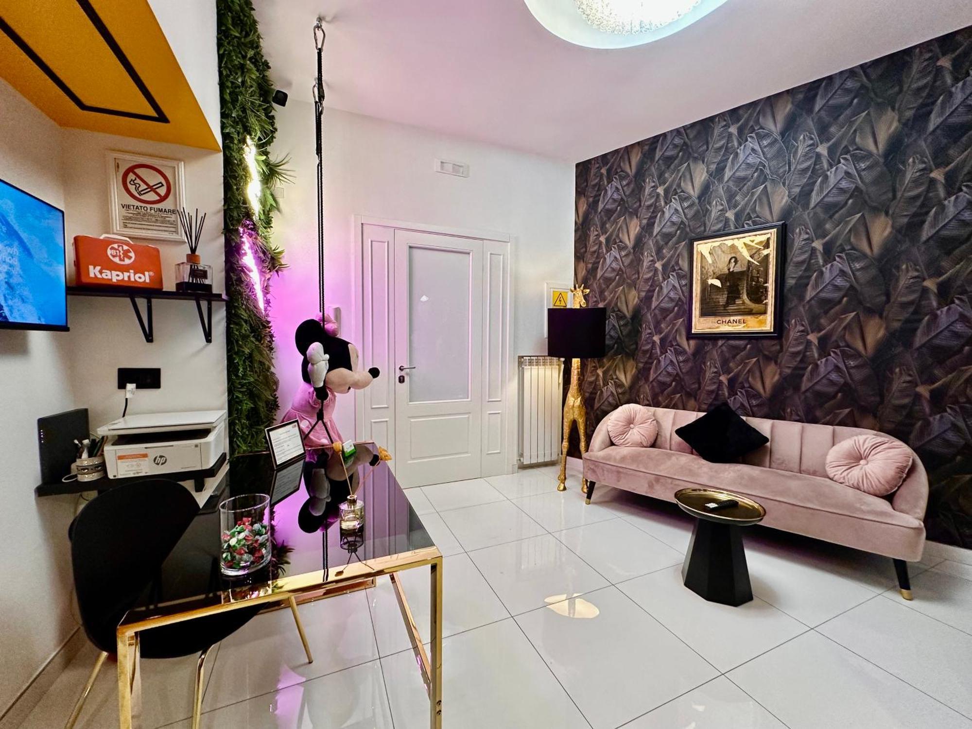 Elegance Rooms Spaccanapoli Bagian luar foto