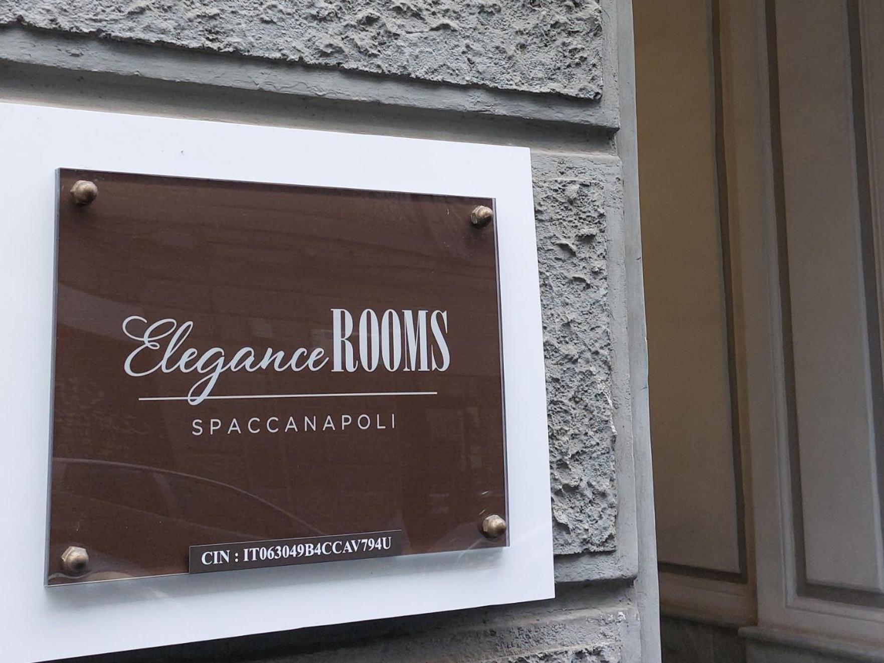 Elegance Rooms Spaccanapoli Bagian luar foto